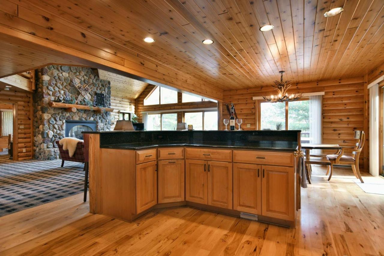 Majestic Moose Lodge Home Cable Εξωτερικό φωτογραφία